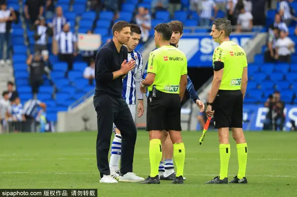 女子足坛三连冠辉煌，PSG登顶三冠王暨登贝莱荣膺金球奖